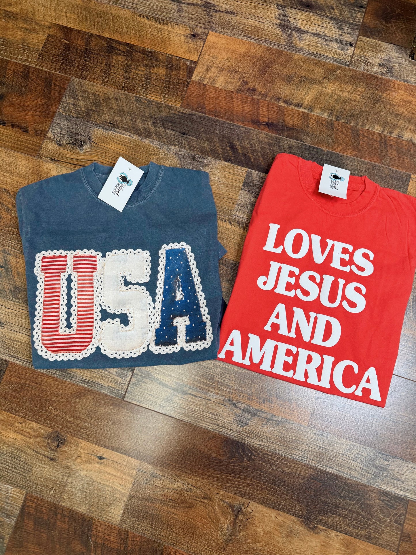 USA Lace tee
