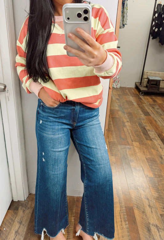 Expo Center Dark Crop Risen Jeans