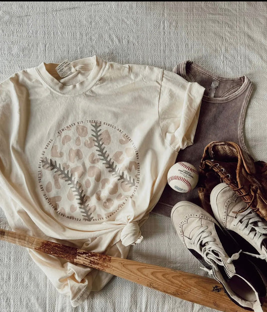 Baseball tee